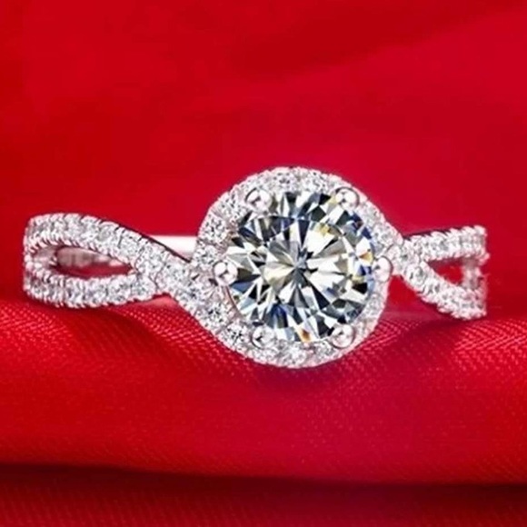 PLATINUM PLATED 1.5CT CZ DIAMOND PROMISE RING - Picture 2 of 4